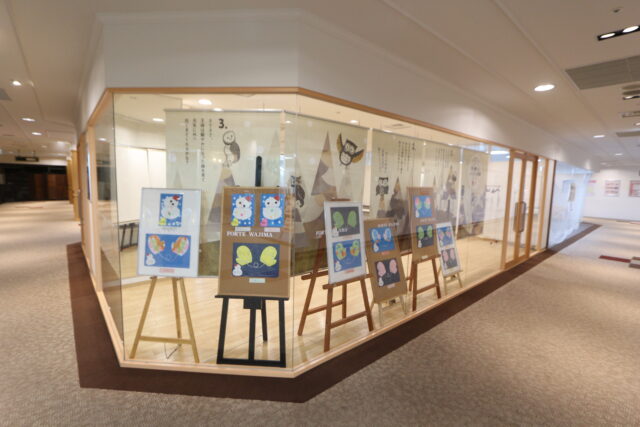 園児たちの製作物を展示しています