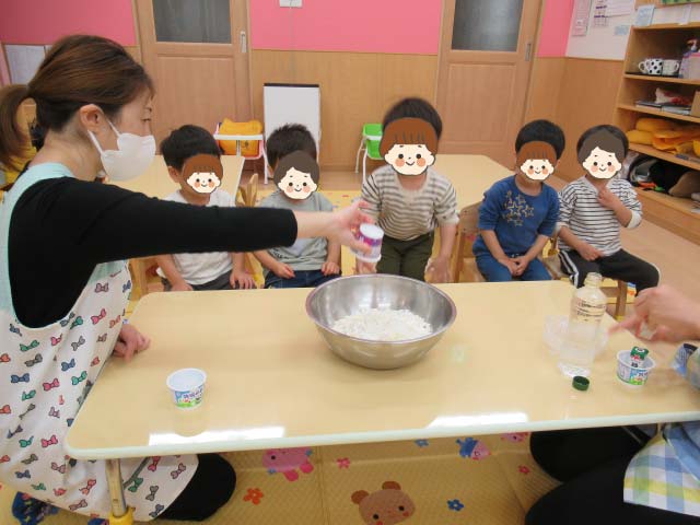 小麦粉粘土で遊んだよ😆