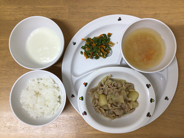 じゃがいもとキャベツの炒め物