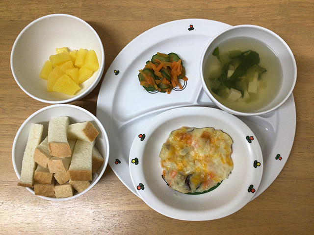 きのこと鶏肉のグラタン