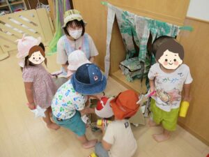 夢いっぱい保育園の園児と探検ごっこ