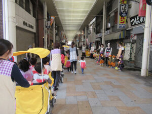 夢いっぱい保育園の園児とハッピーハロウィン